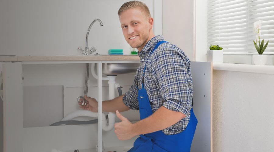 Nighttime Plumber in Williamsburg, OH